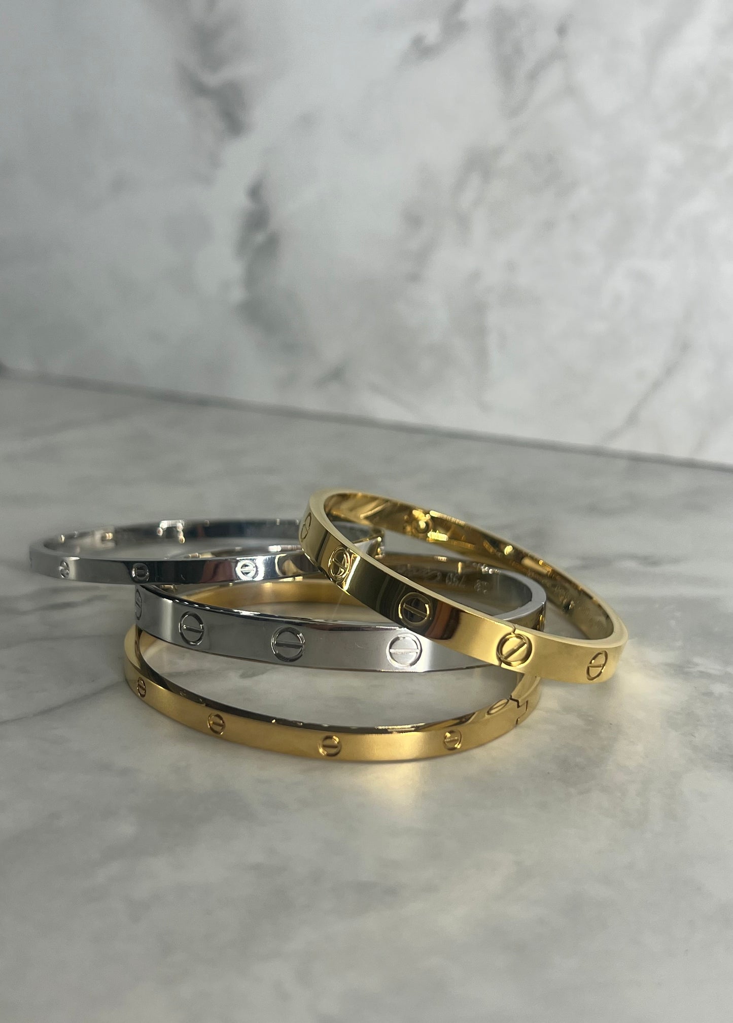 Classic bangle