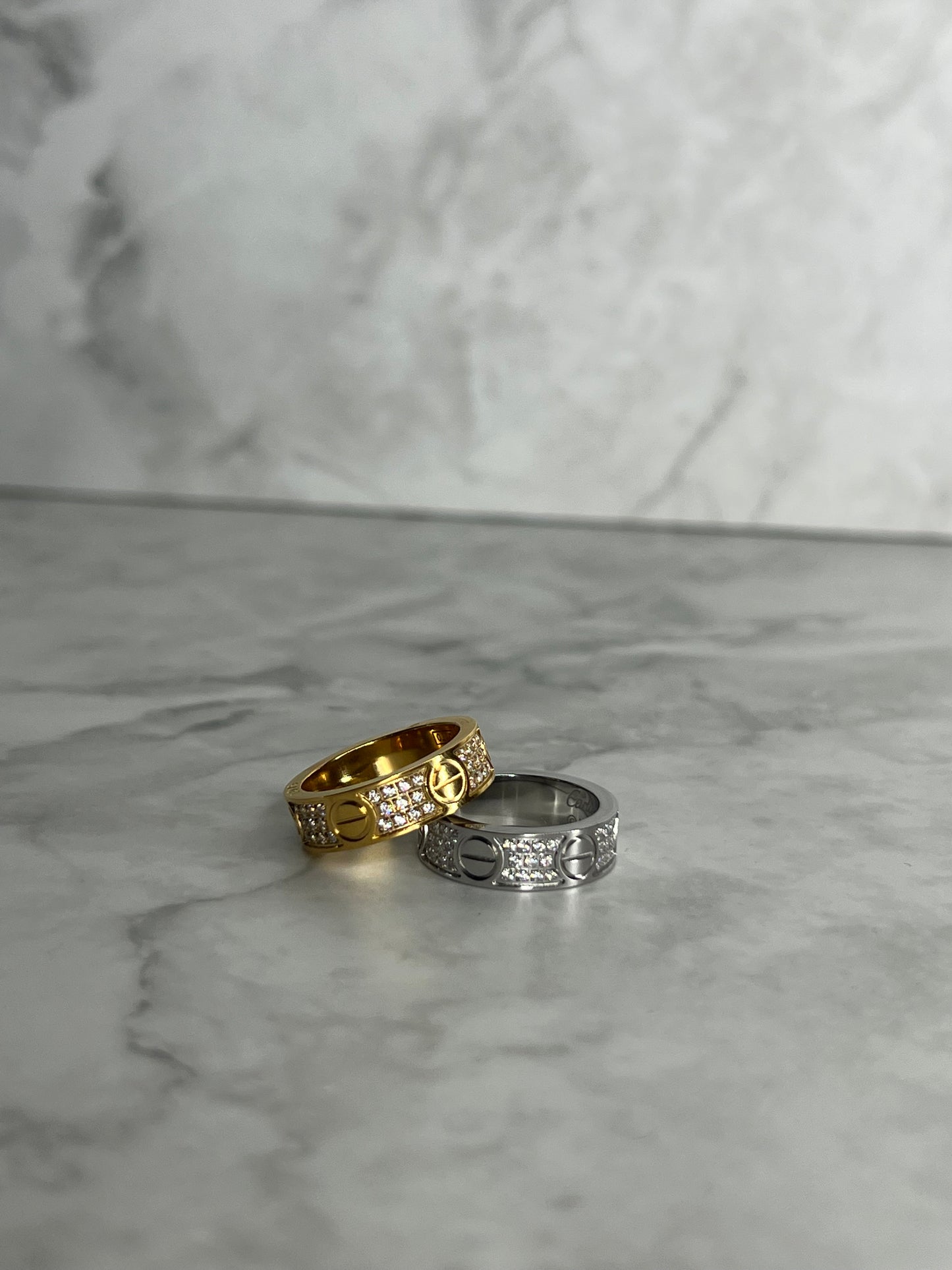 Classic paved ring