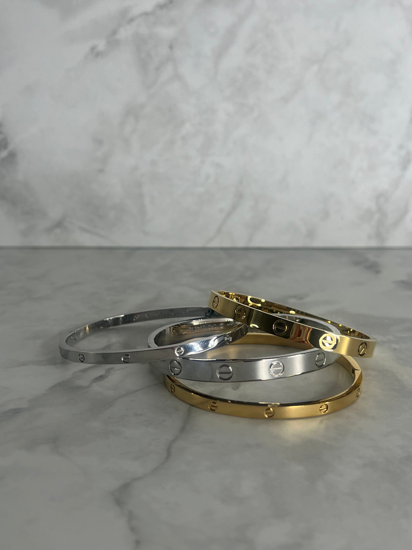 Classic bangle