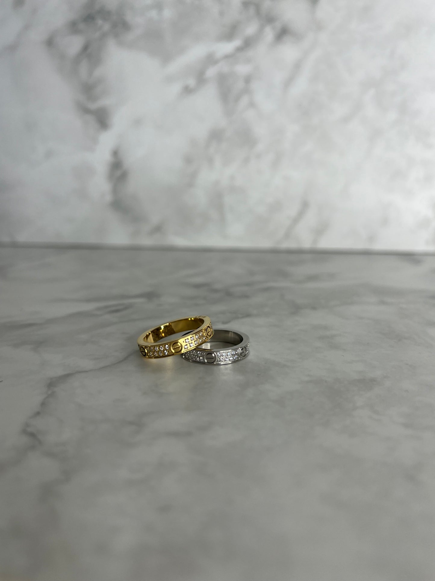 Classic paved ring